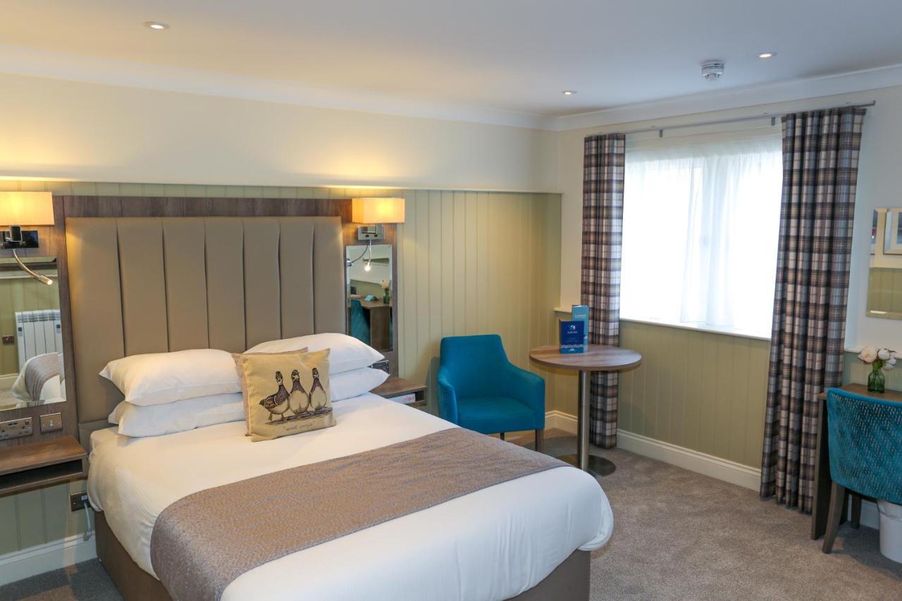Duck Bay Hotel & Restaurant Balloch Esterno foto